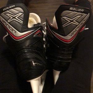 Hockey skates